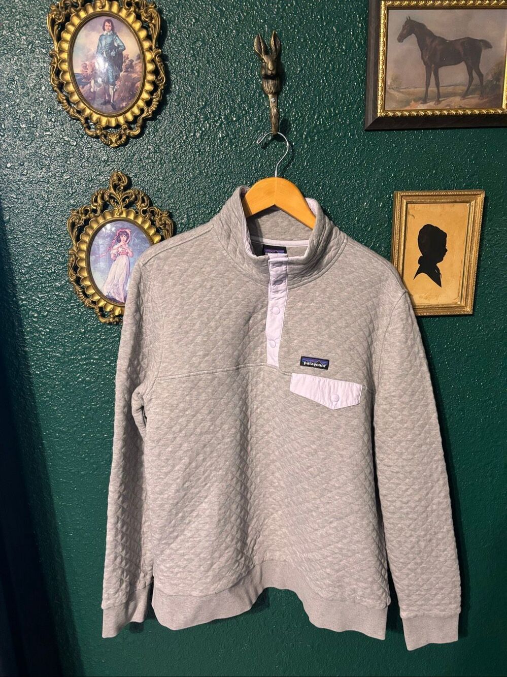 Patagonia Women's Organic Cotton Quilt Snap T Pullover Gray And Lilac Sz XL